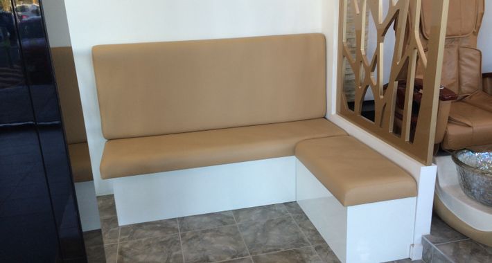 D & H Build and Maintenance Logo