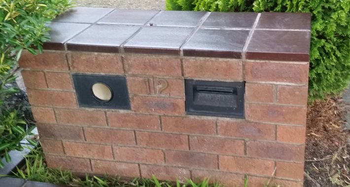 A1 Brickworx and Landscaping Logo