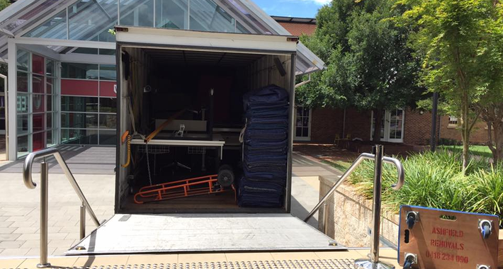 Ashfield Removals Logo