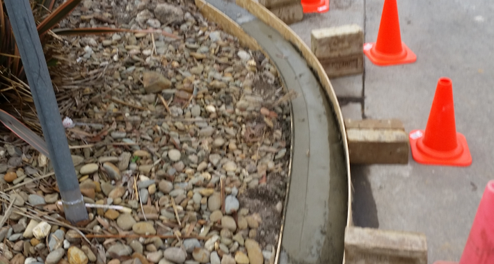 A1 Brickworx and Landscaping Logo