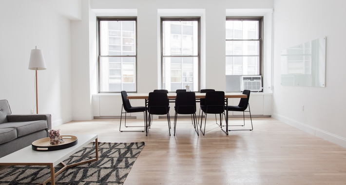 WL Handyman and Floor Service Logo