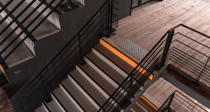 WL Handyman and Floor Service Logo