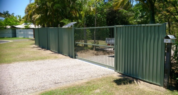 Electric Gates Solar Gates North Lakes 4509 Qld Solar Powered Electric Gate Openers Service Com Au