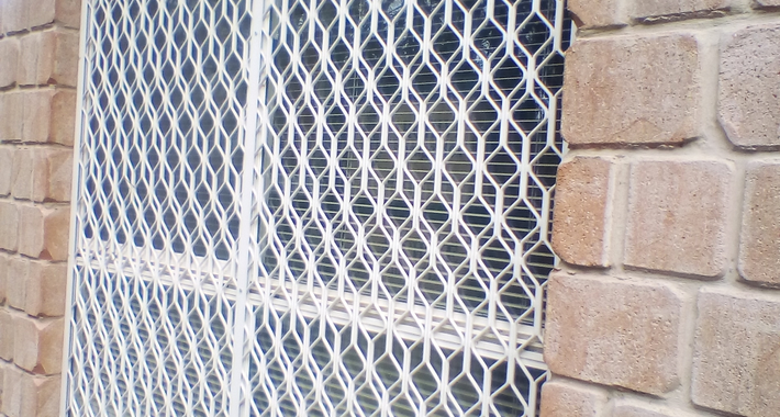 Equinox Property Maintenance Services Logo