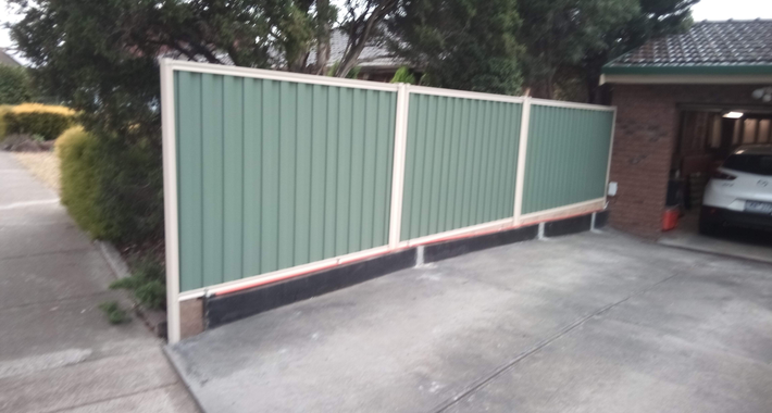 AMF GARDENING AND MAINTENANCE Logo