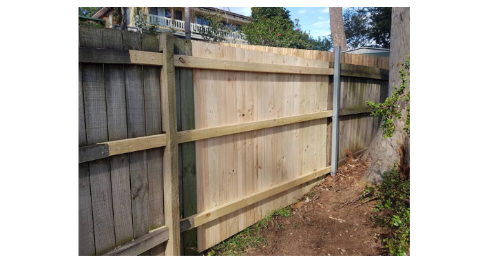 C Jones Building Services Logo