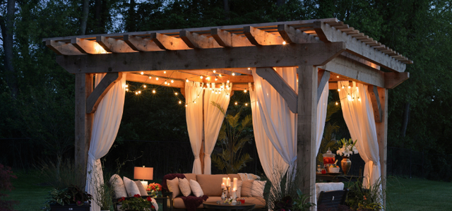 Make the Most of Your Backyard with a Pergola